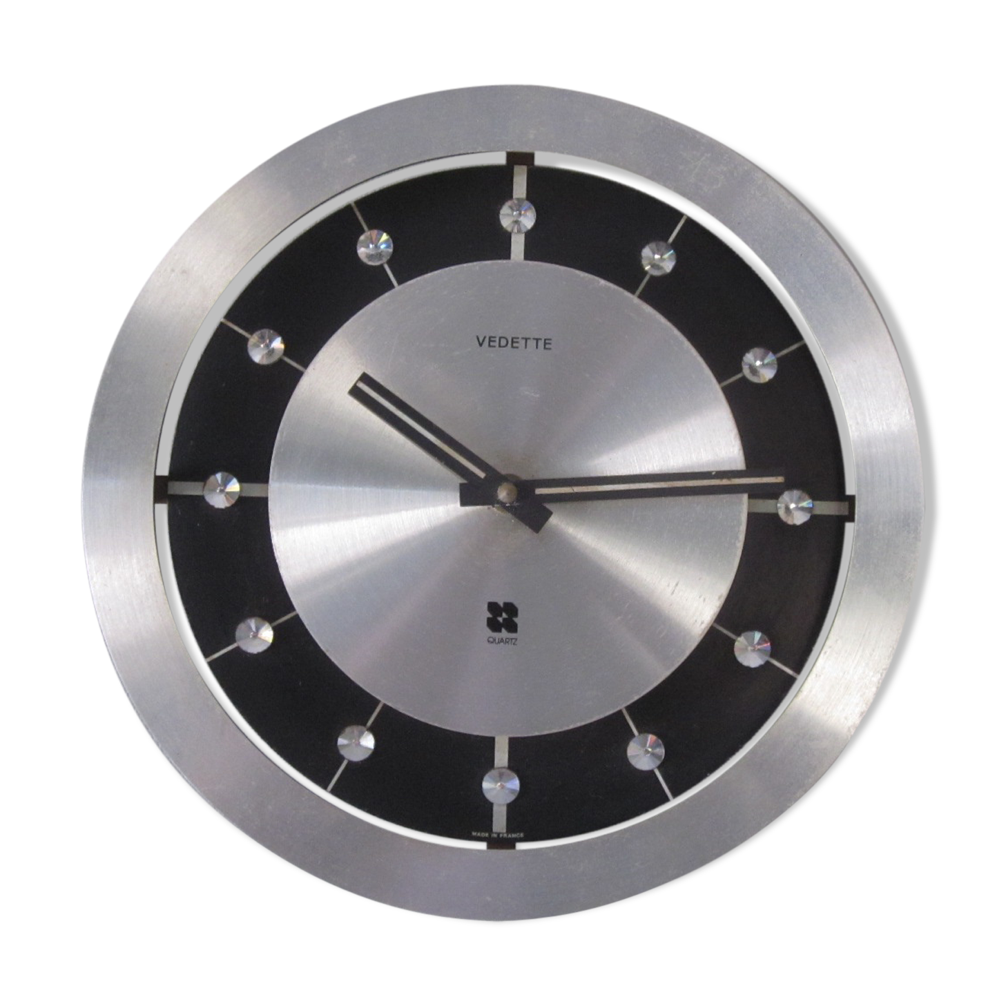 Wall clock 70