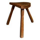 Tripod farm stool