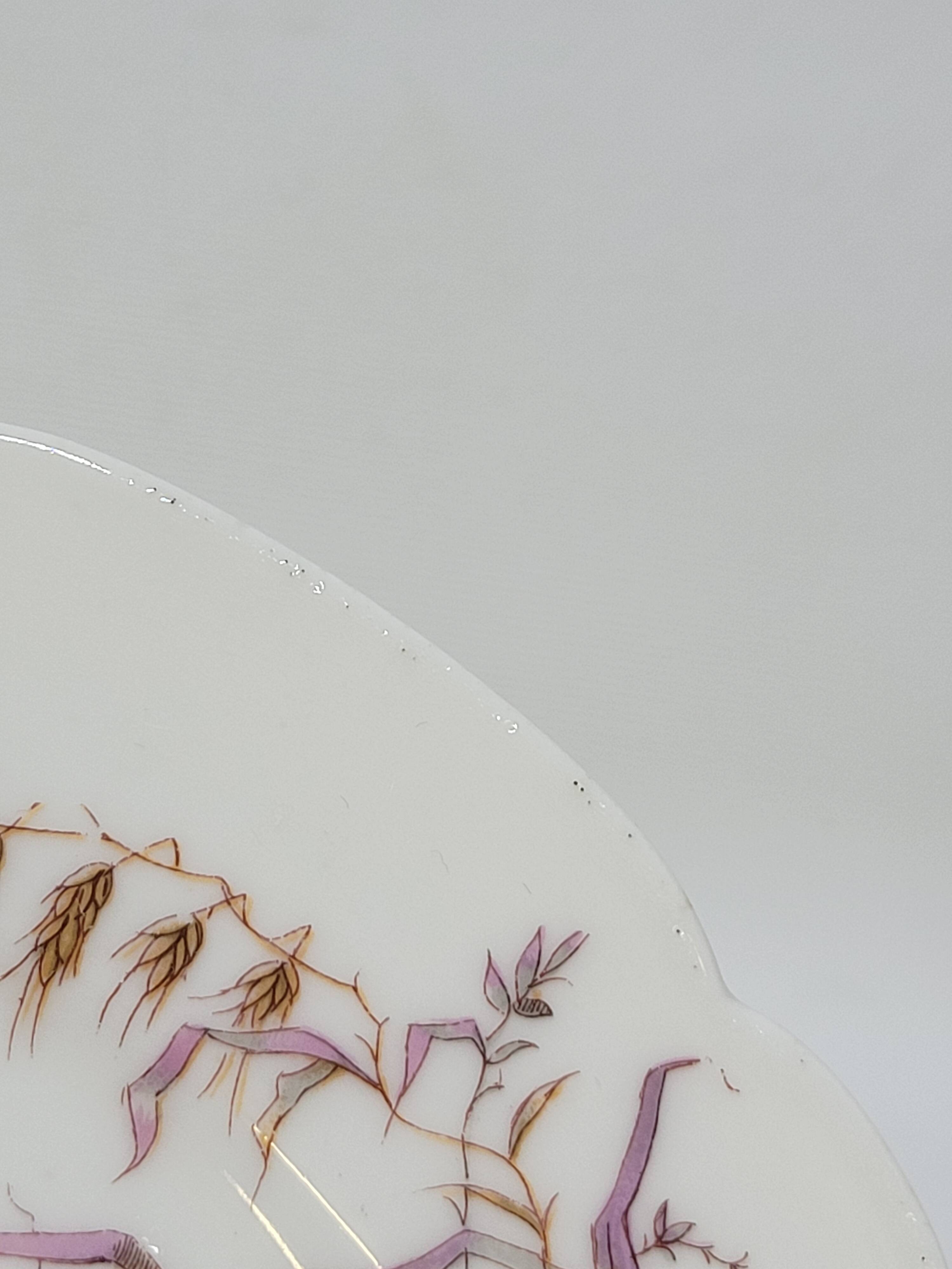 Superb Plate Dish on Pedestal 19th Century White Porcelain Bird Decor