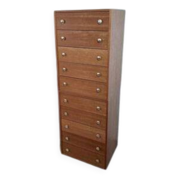 American walnut chest of drawers, 1980