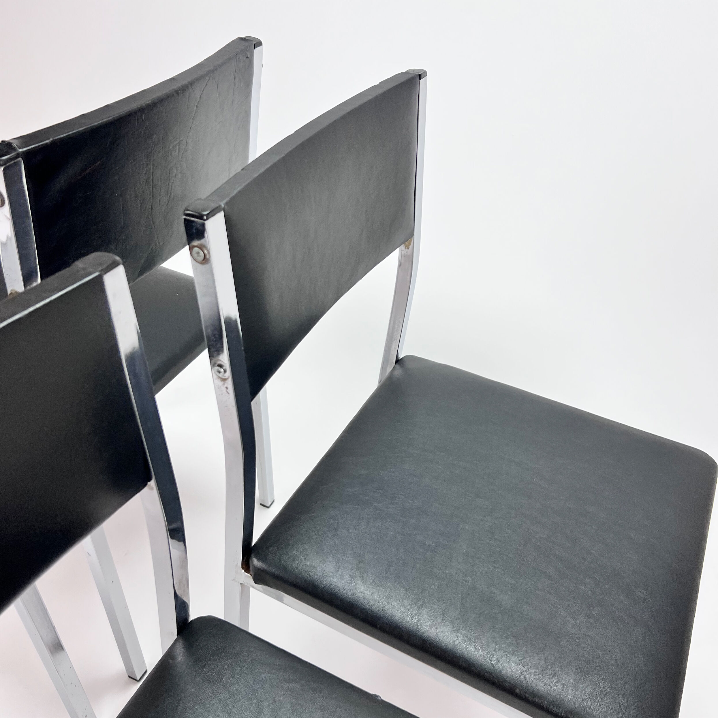 Set of 6 belgium chrome and skai dining chairs, 1960s