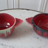 Duo of stoneware bowls with burgundy and blue ears 30s-40s