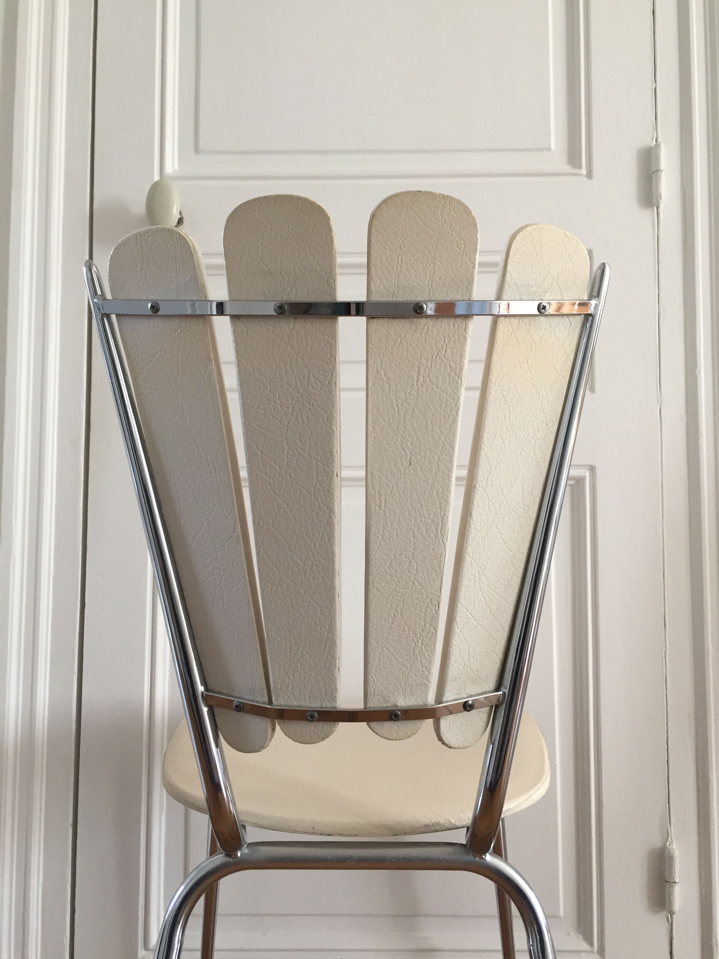 Pair of chairs folder petals