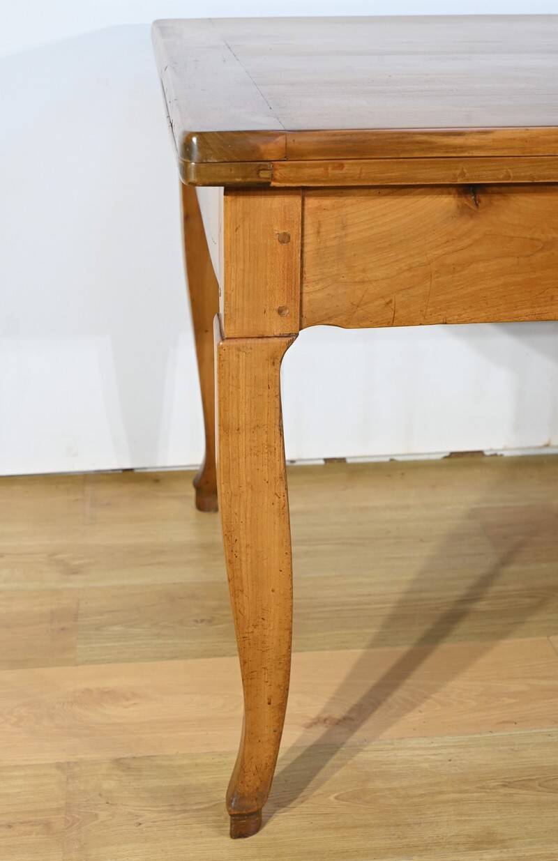 Regional Cherry Wood Table, Louis XV style – Mid-19th century