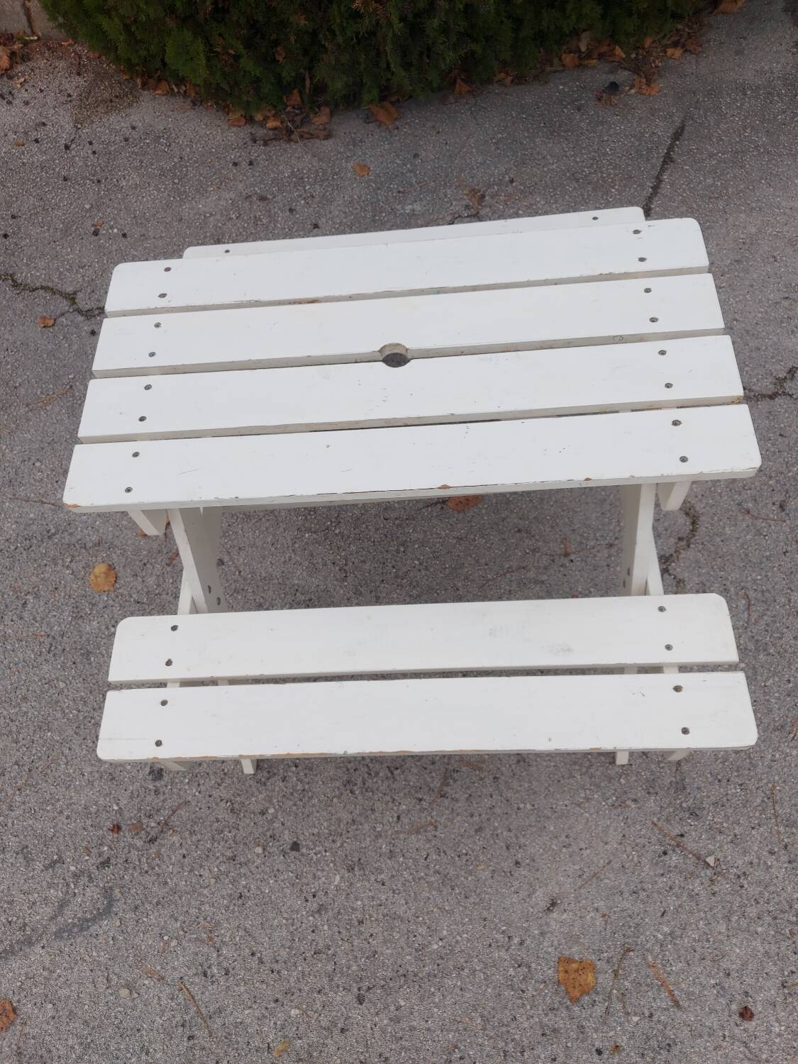 Table de jardin avec bancs pour enfants