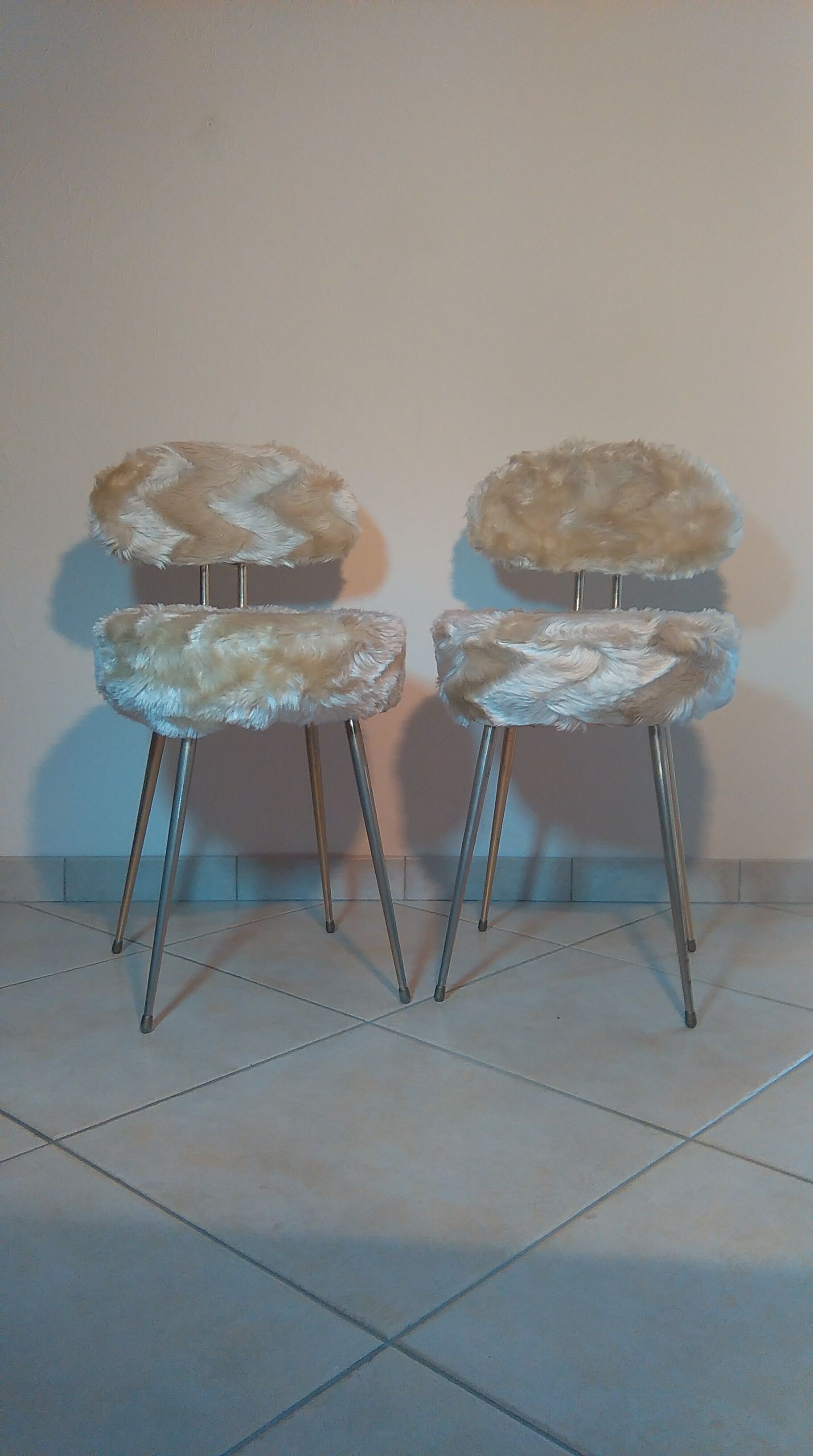 Pair of chairs by Elfran wig 70s