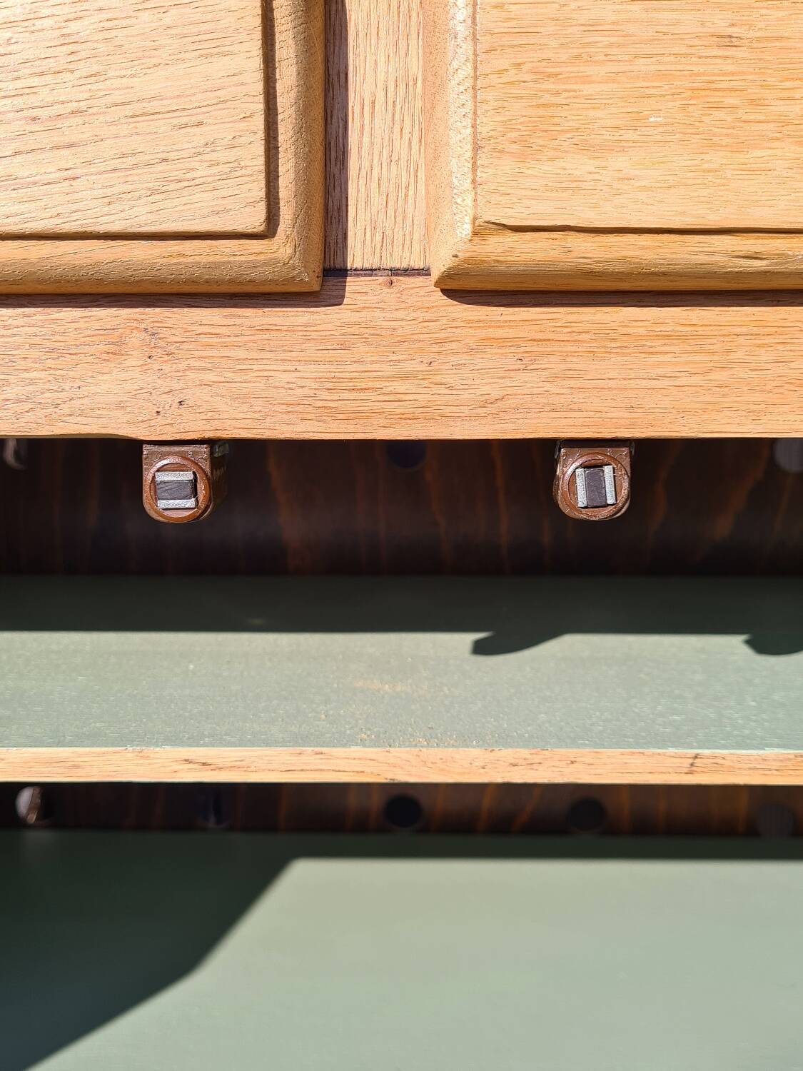 Sideboard or shoe cabinet