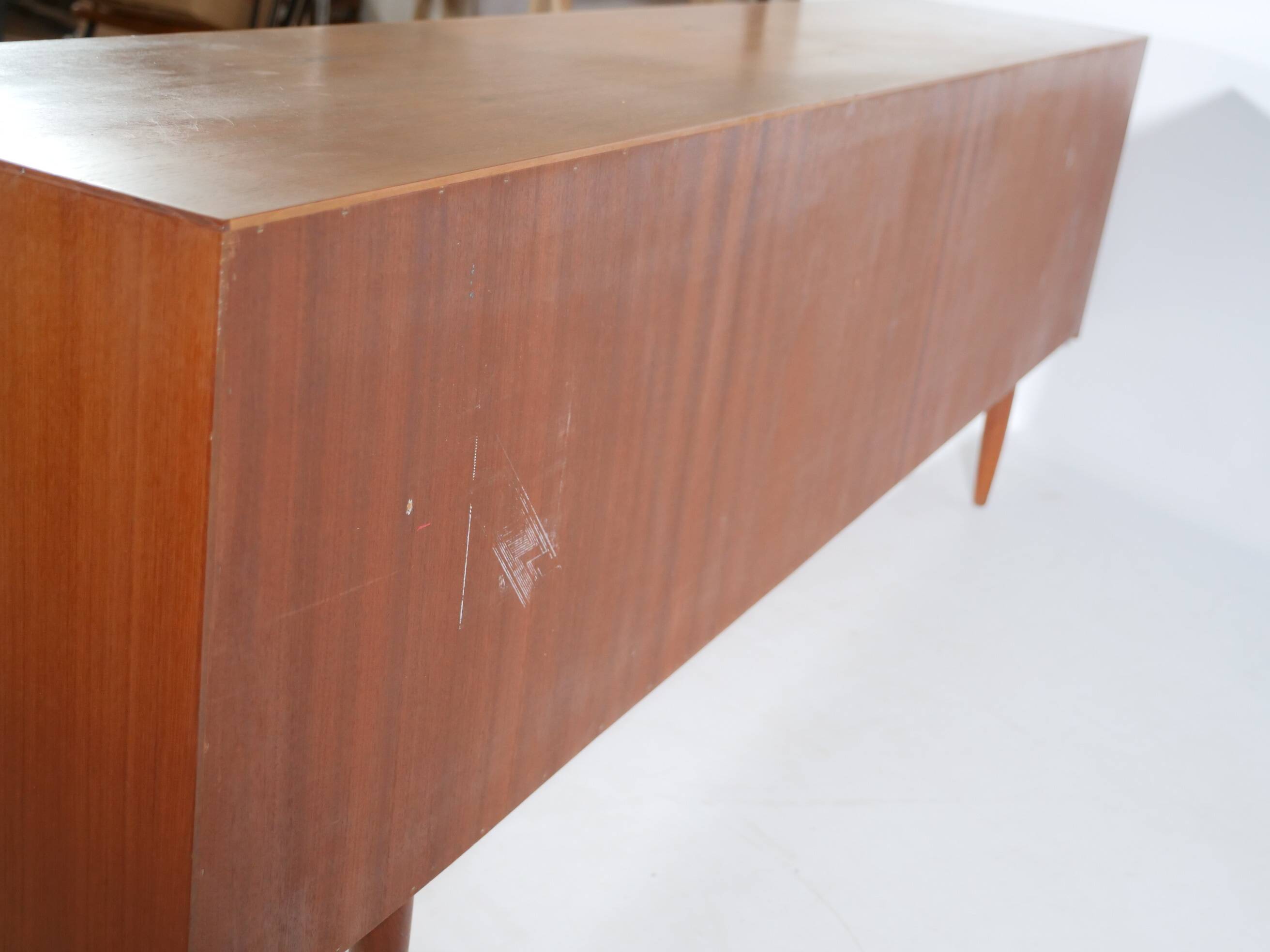 Enfilade design danois en teck de Gunni Omann Modèle 13, 1960s