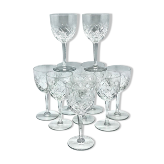10 Wine glasses
