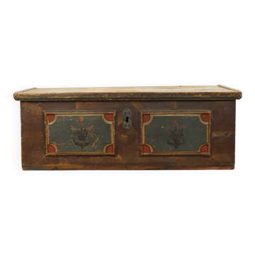 Coffre de mariée en folk art peint antique