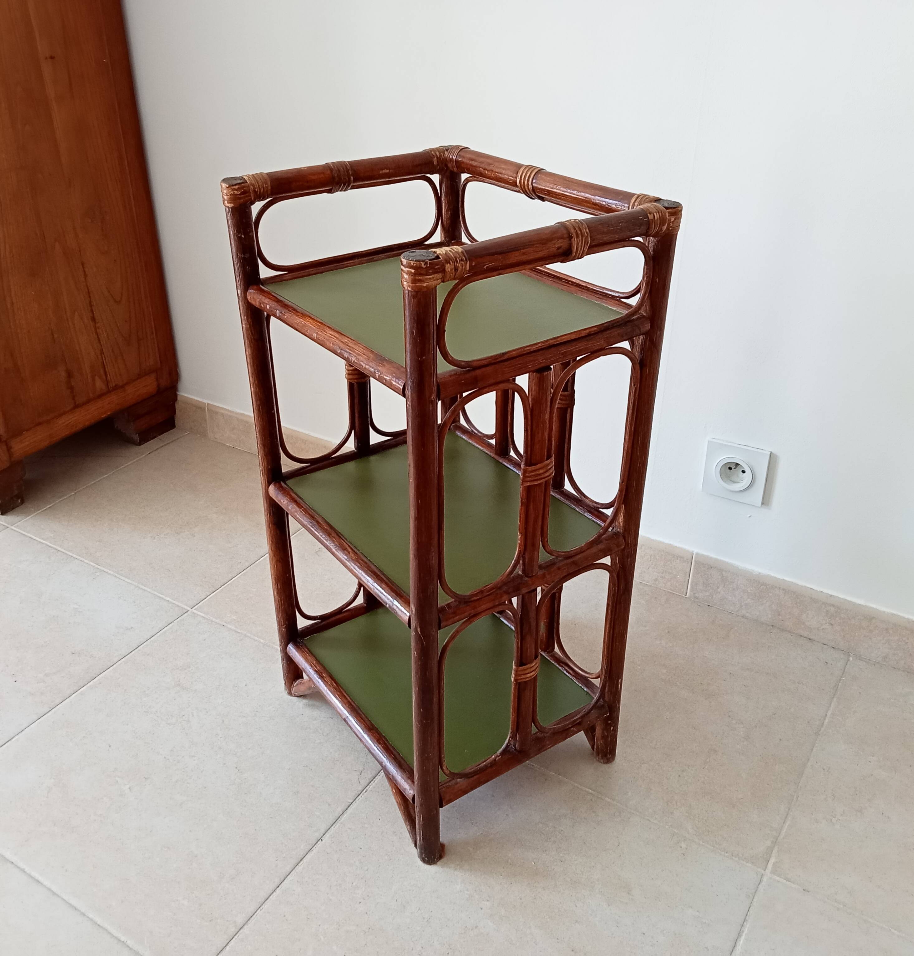 Vintage stand shelf in bamboo and rattan