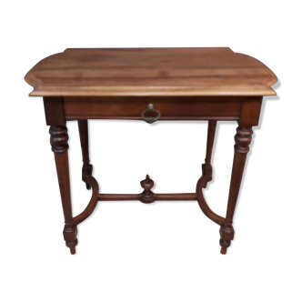 Walnut burreau table in 1900