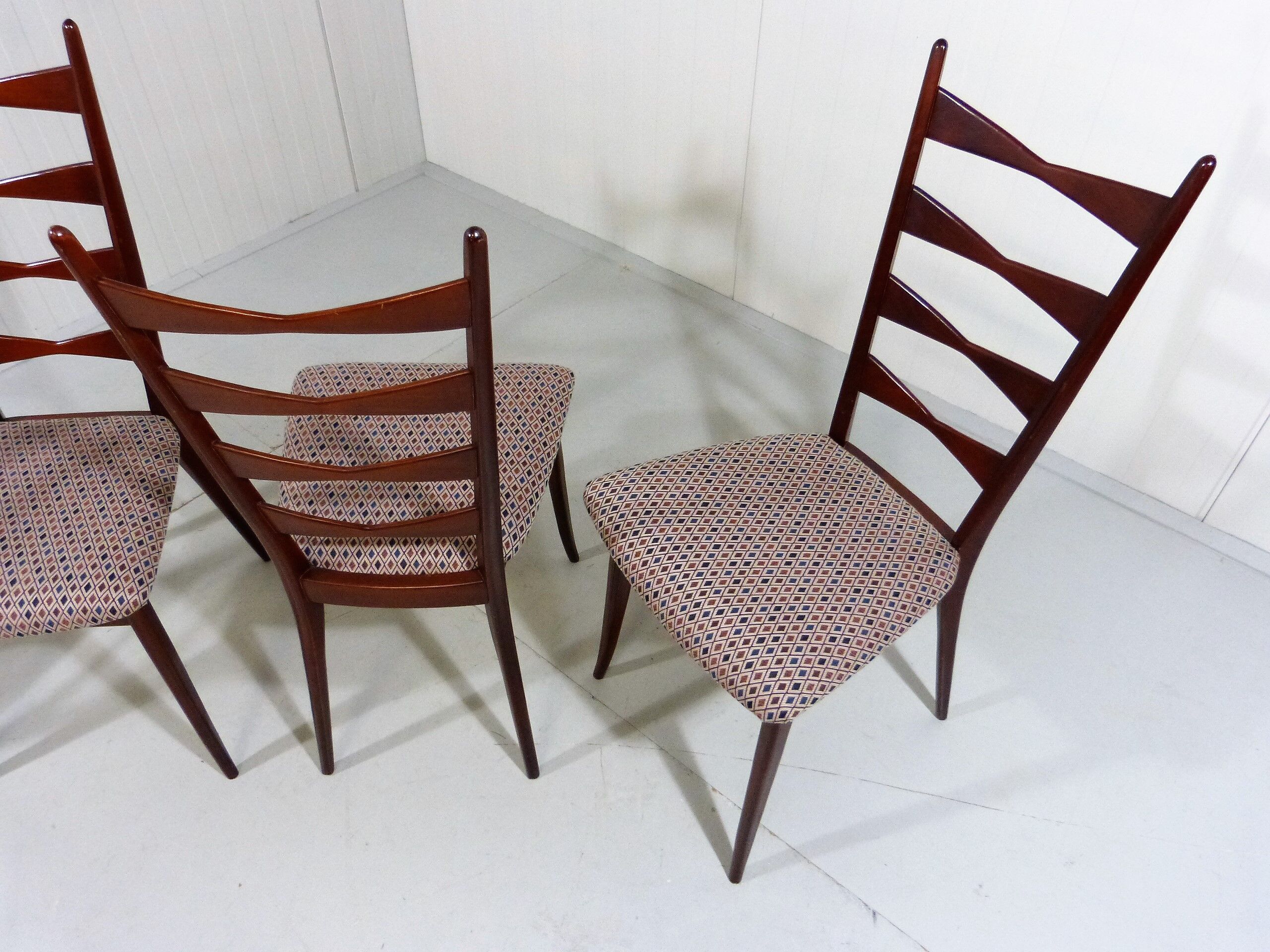 Set of 4 dining chairs, Italy