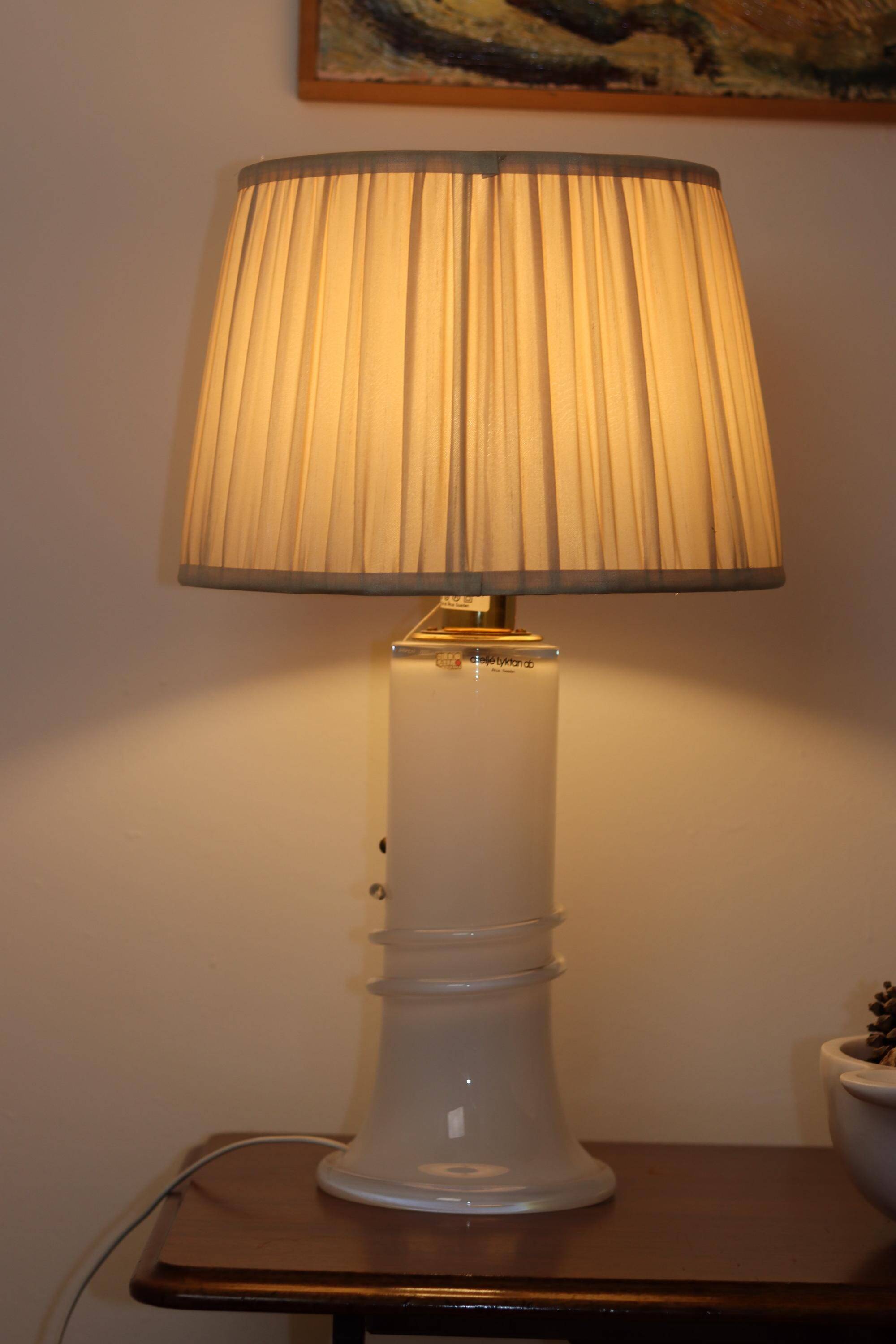 Vintage glass table lamp by Hannelore Dreutler, Studio Åhus, Sweden, 1990s.