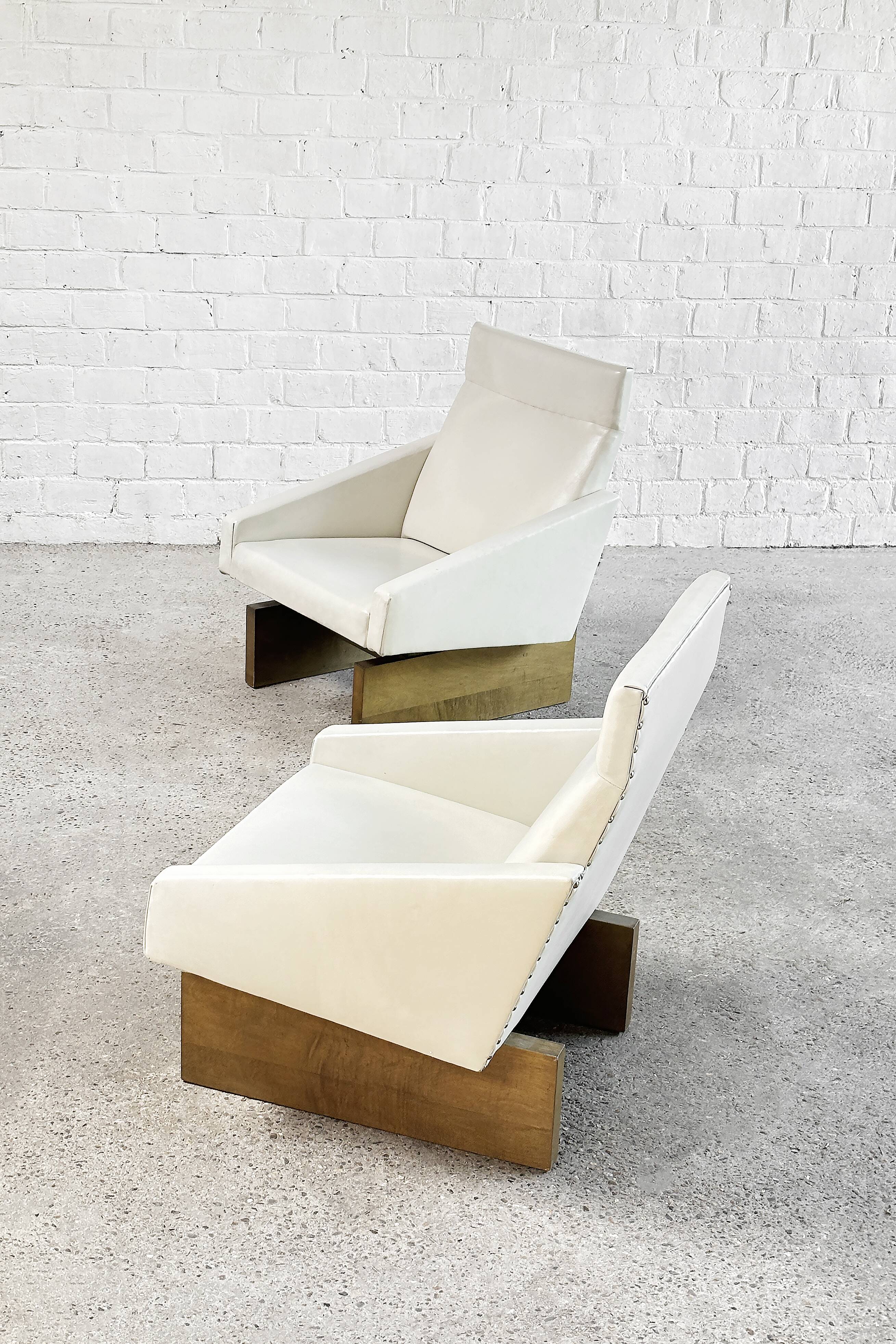 French Modernist Living Room Sofa Set In White Leather, 1950's