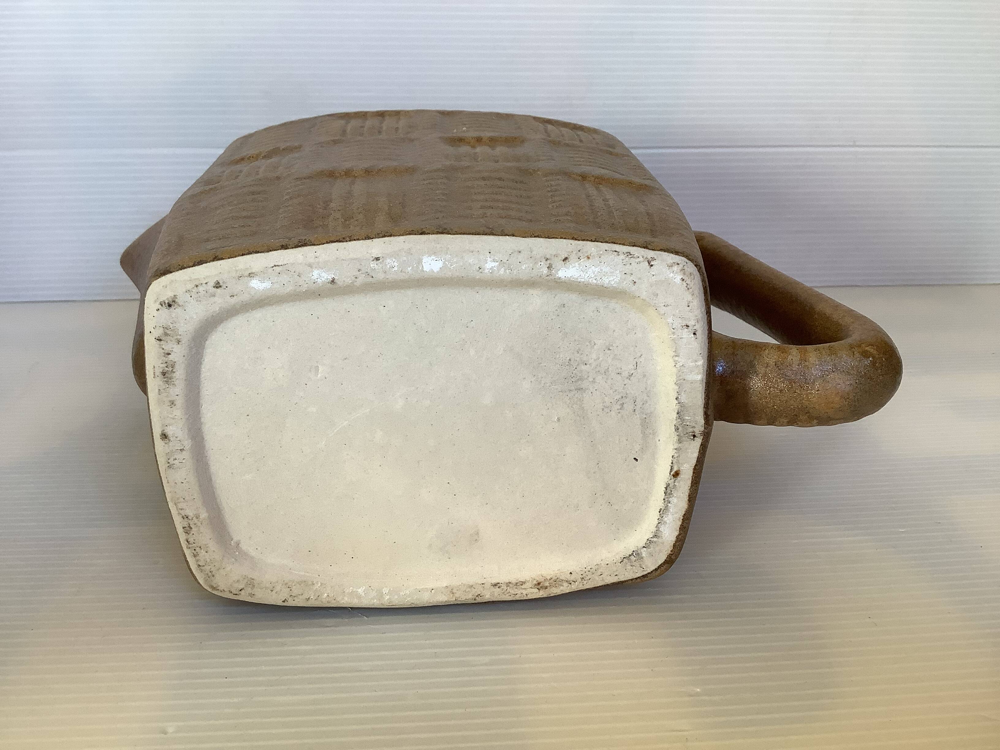 Imitation cane pichet barbotine