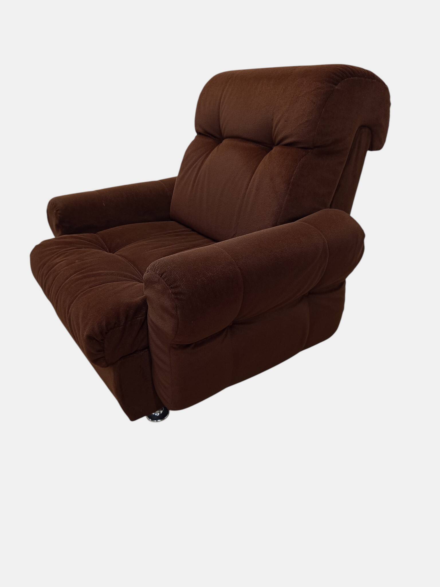 vintage living room sofa and 2 Lestra armchairs