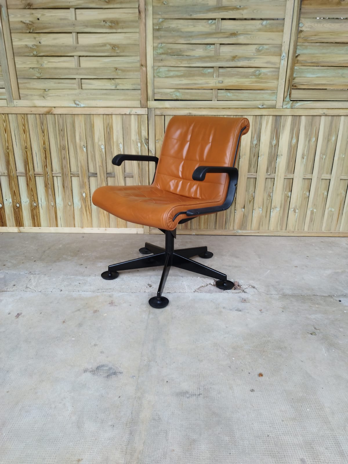 Armchair by Richard Sapper, Knoll 1980