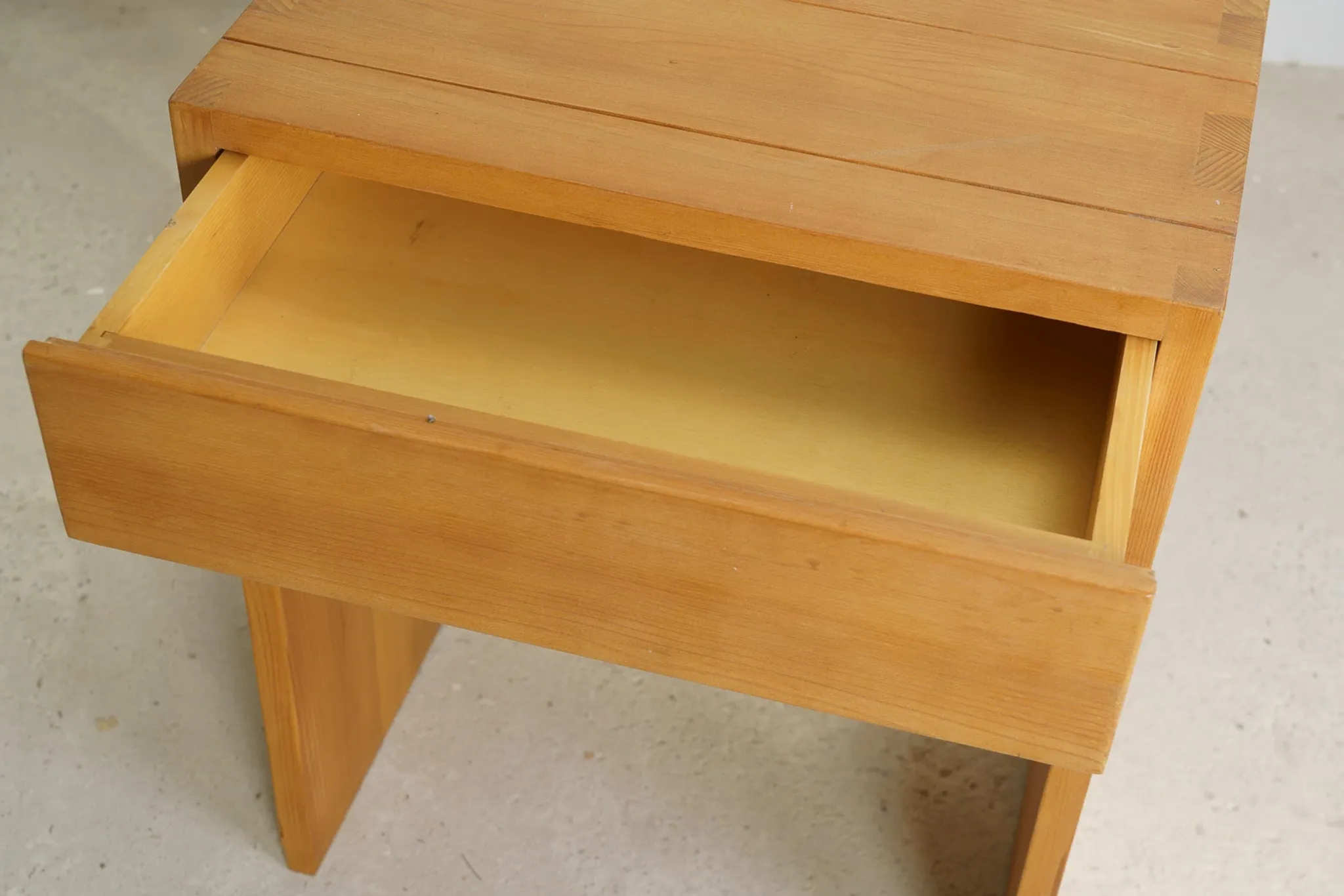 Petit bureau "Regain" en pin massif