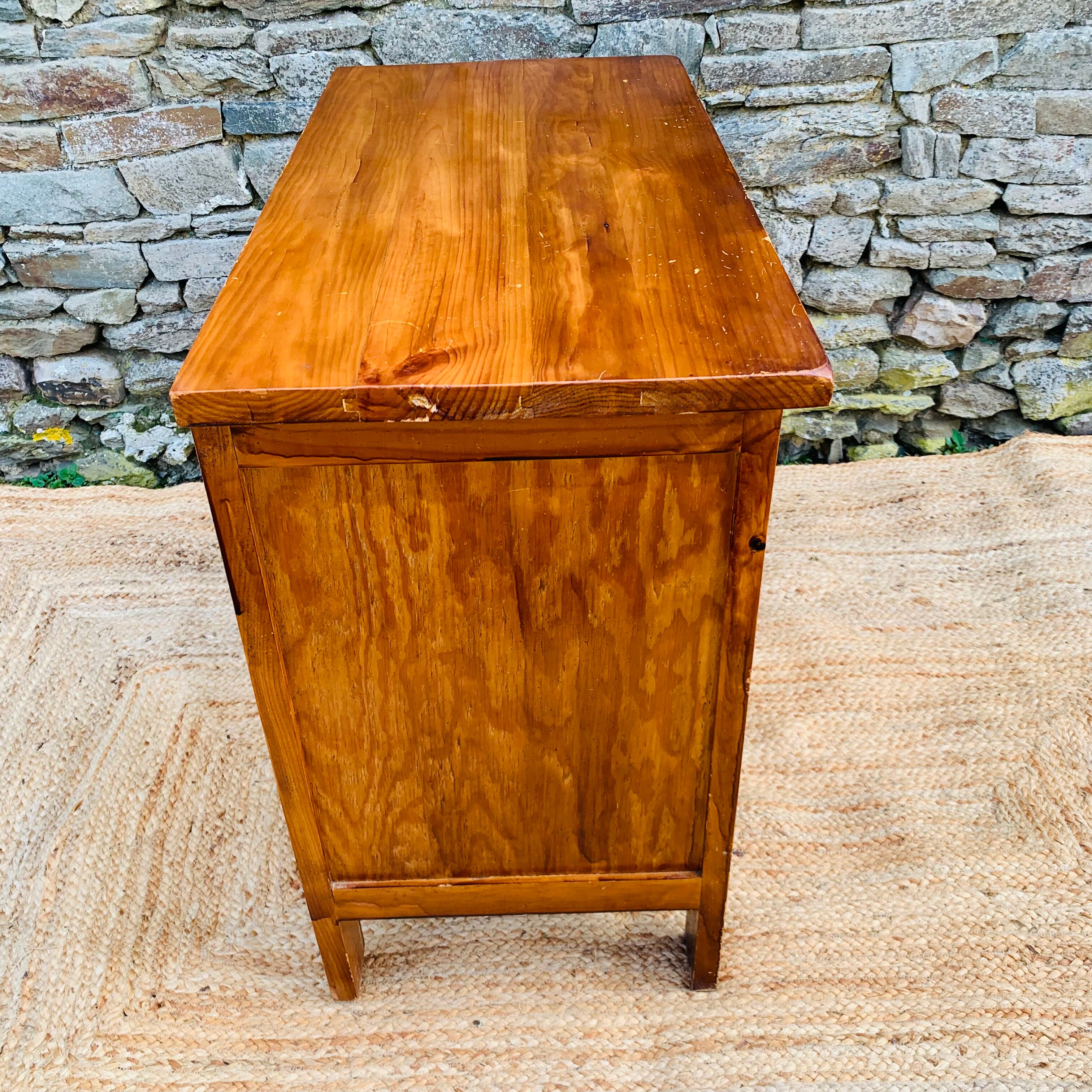 Chest of drawers 3 drawers