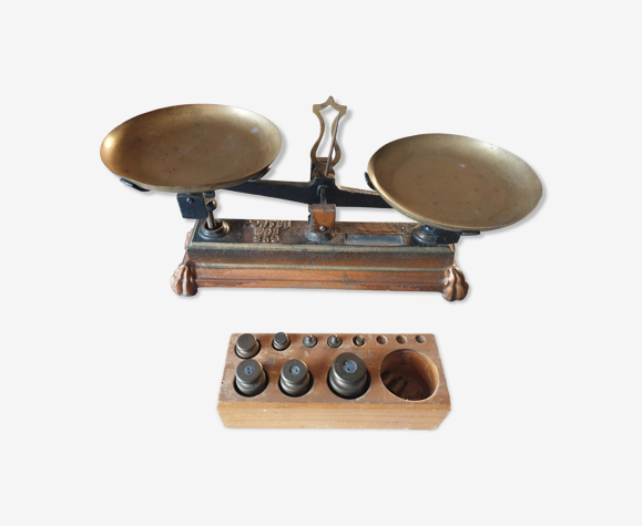 Old scale