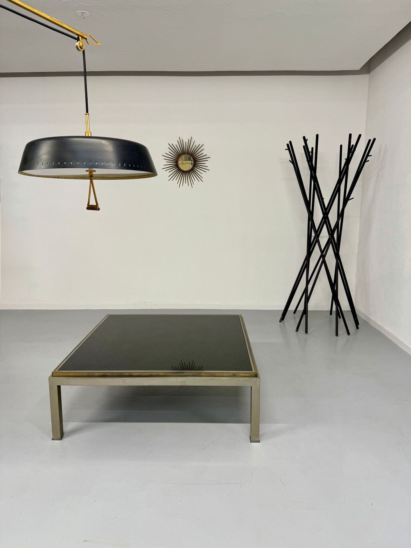 Large Flaminia coffee table designed by Willy Rizzo from the 1970s, metal and stone.