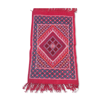 Red descent Berber carpet bed 100 x 62 cm