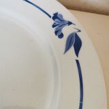 Creil et Montereau round serving dish, blue flower motif