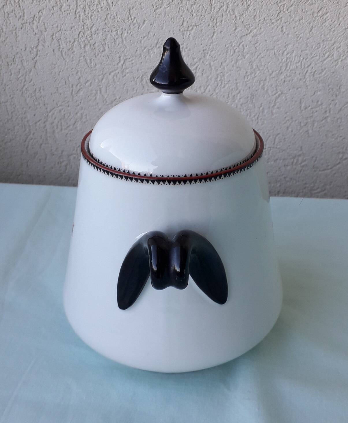 Porcelain sugar bowl