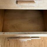 Vintage 5-drawer chest of drawers in waxed solid pine.