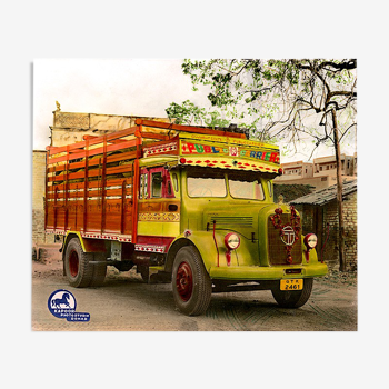 Tata truck Rajasthan vers 1950, photographie ancienne colorée