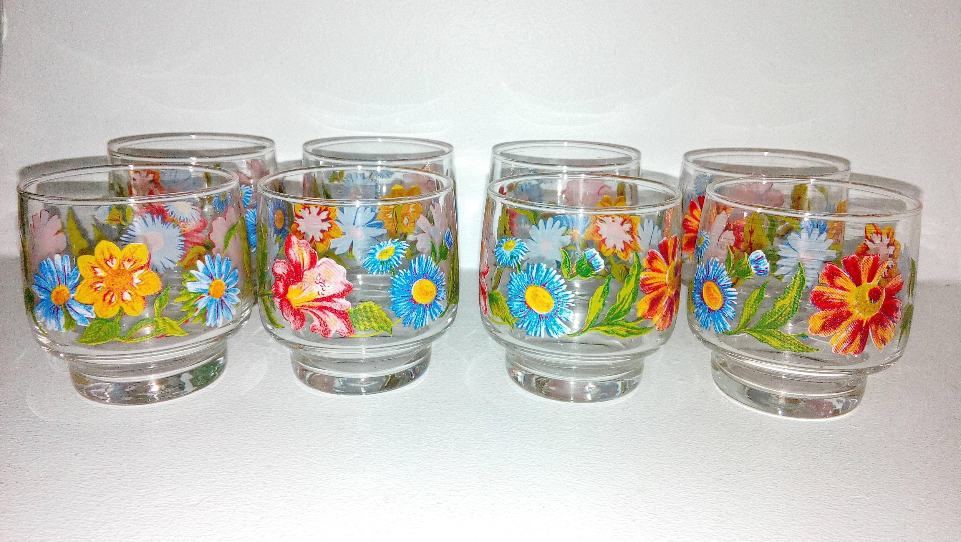 Set of 8 flower glasses