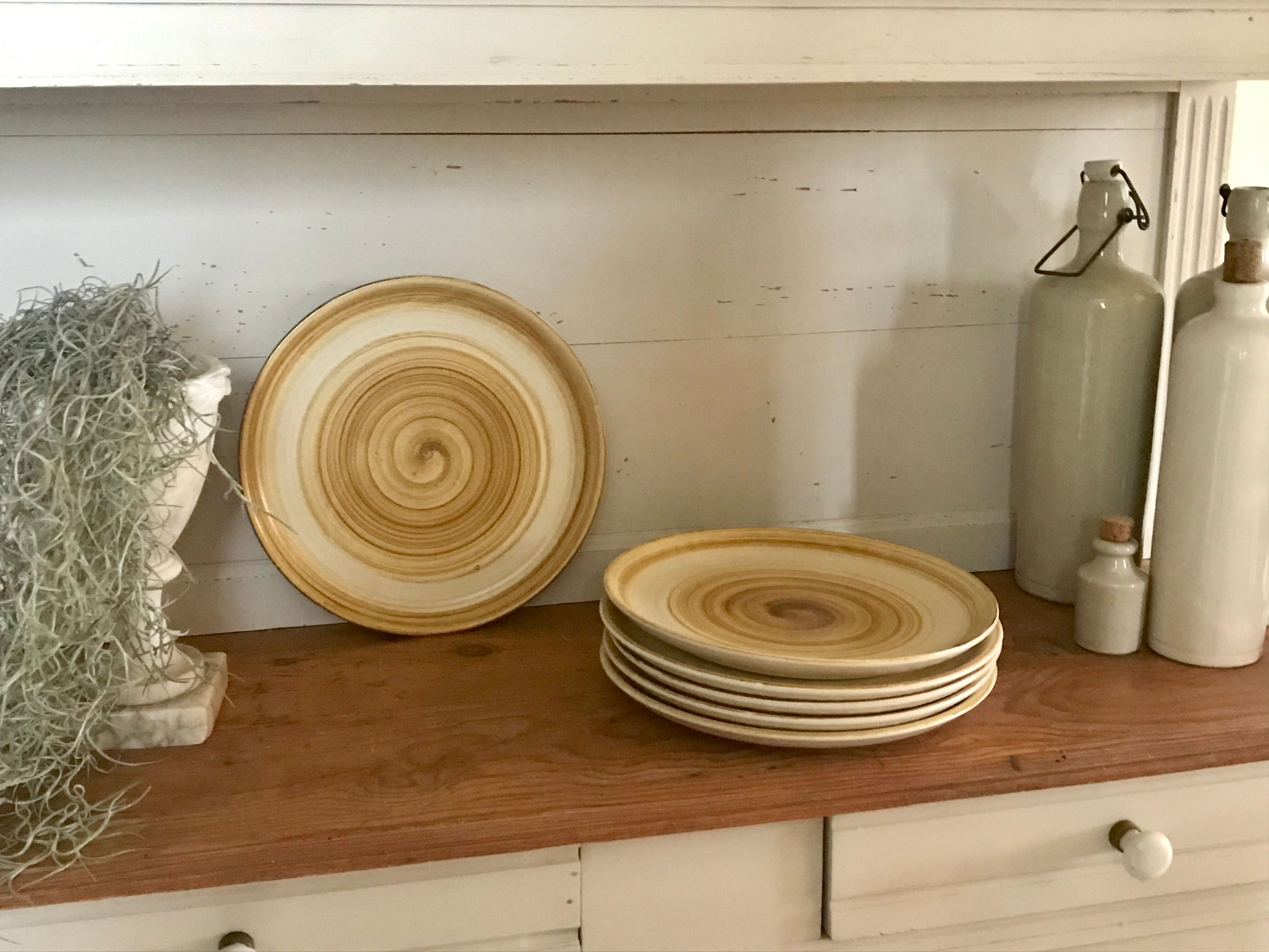 Vintage Longchamp sandstone plates