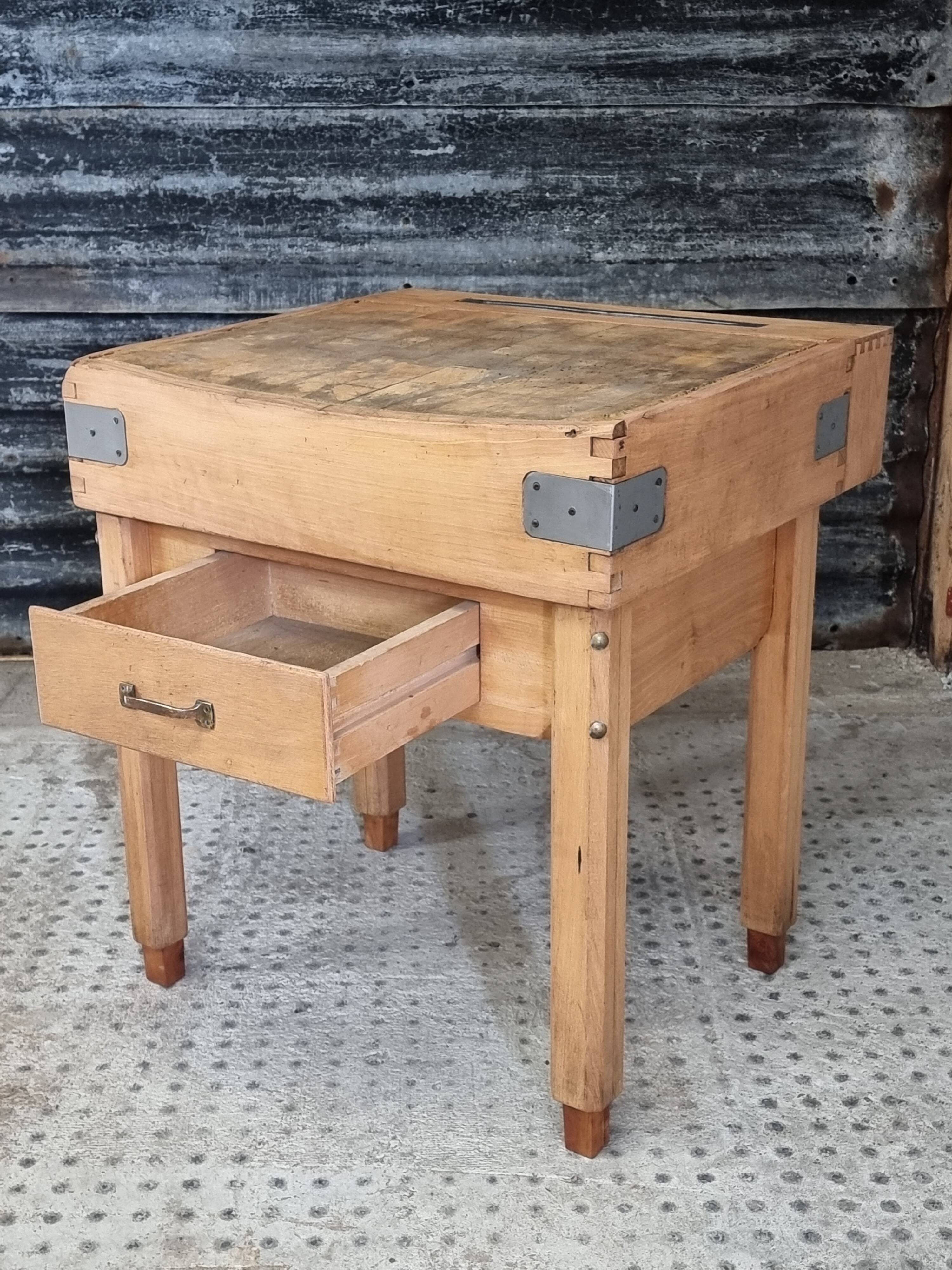 Vintage chopping block butcher table kitchen island
