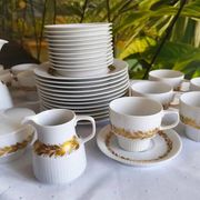 Tapio Wirkkala for Rosenthal Studio-Line “Modulation” porcelain coffee and dessert service, Germany 1970s, 39 pieces
