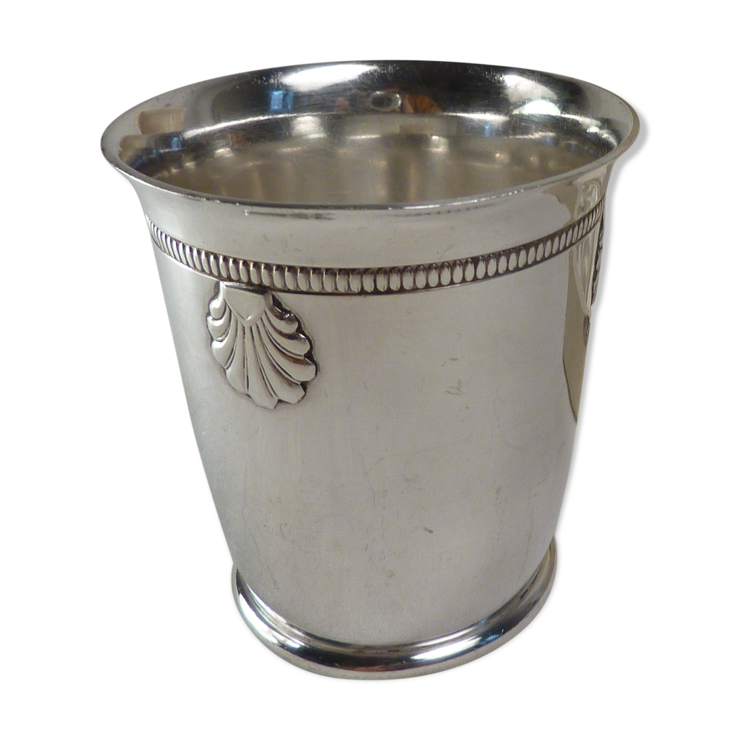 Silver metal timpani in its original case