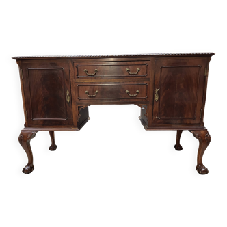 English buffet from the early 20th century