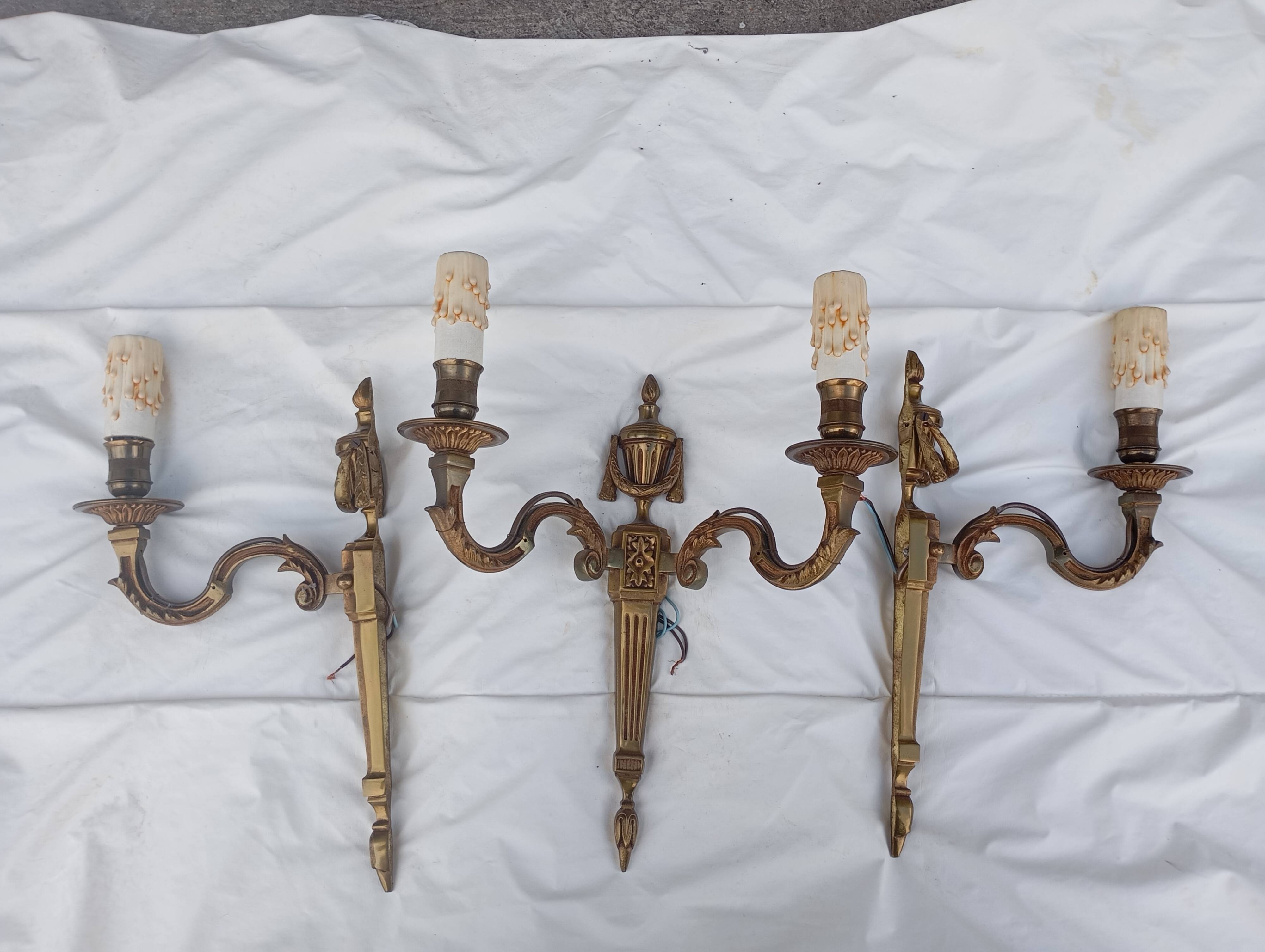 Appliques néoclassique ou Louis XVI
