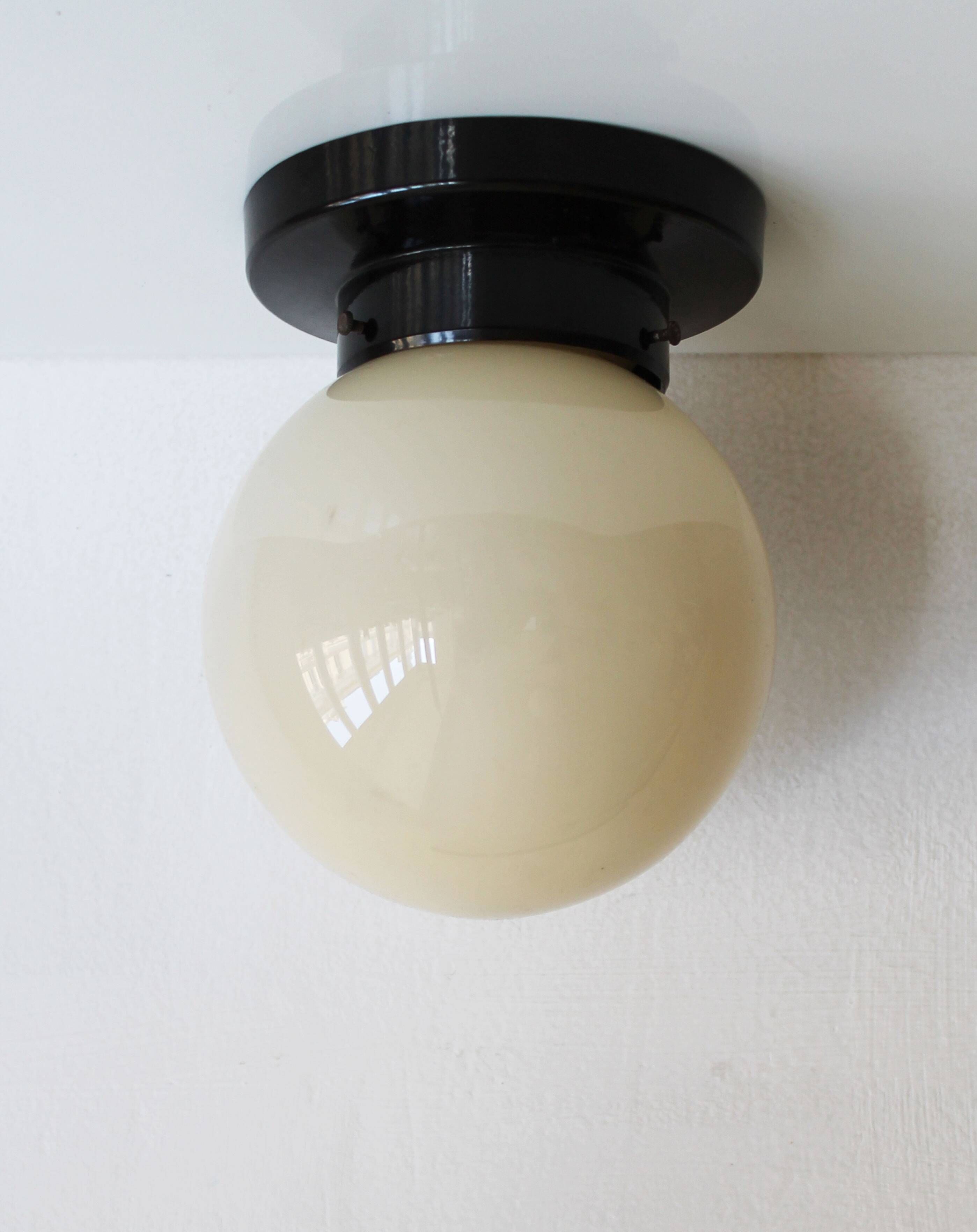 Original 1930s Functionalist Bakelite Lamp – Ceiling or Wall Light