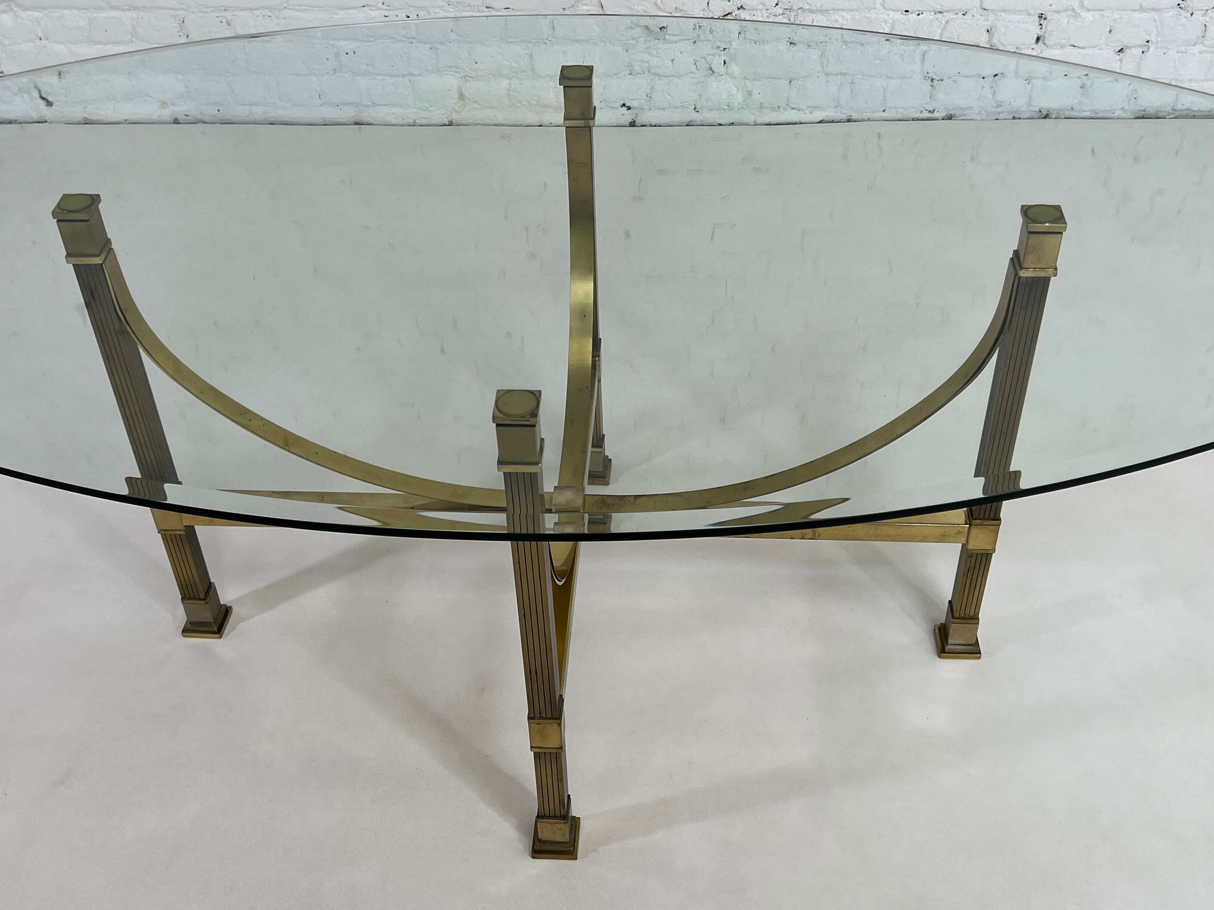Oval dining room table in brass and beveled glass Belgo Chrome