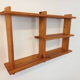 Etagère murale en pin style Maison Regain, années 80