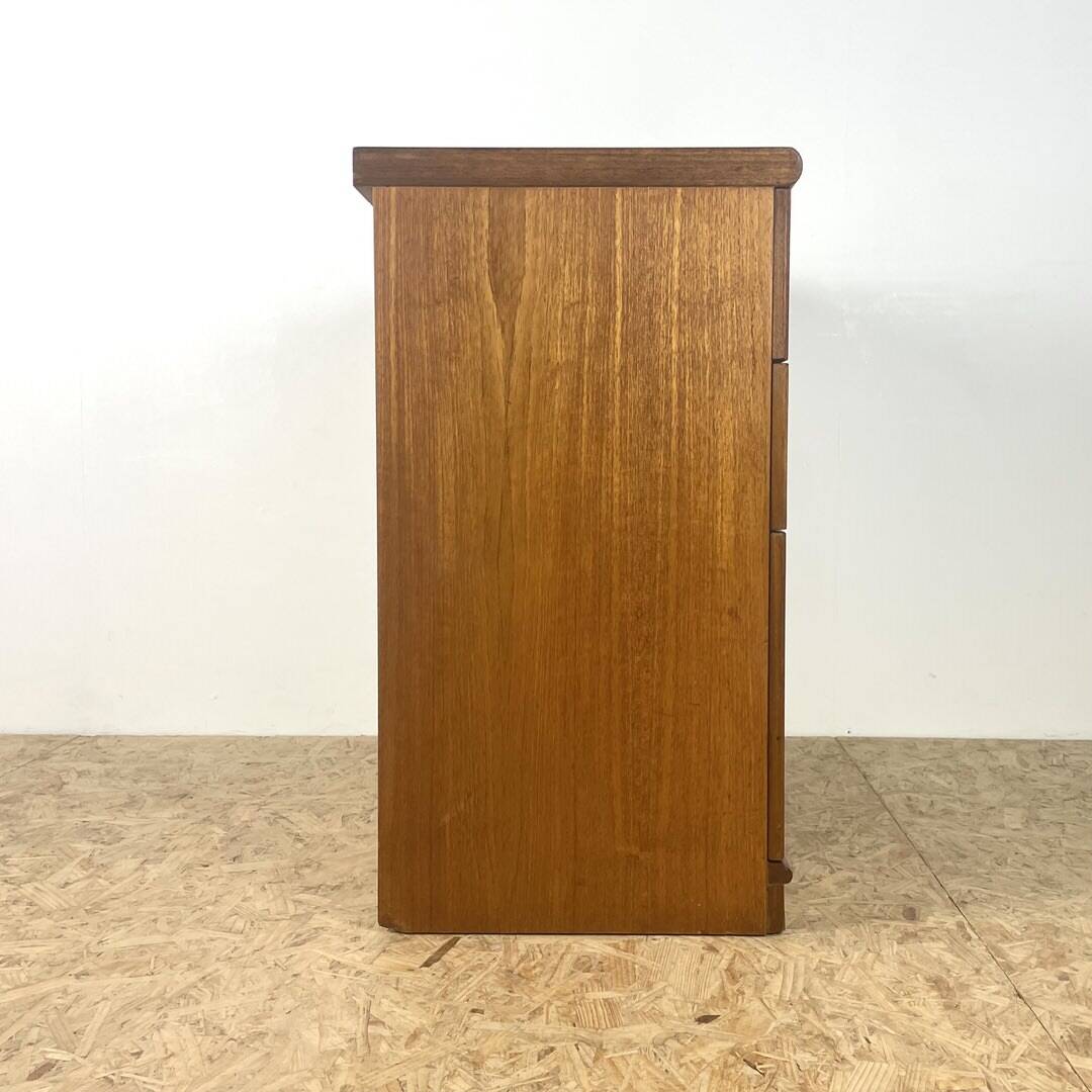 Coffre en teck style Mid-Century de Meredew