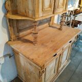 Patinated buffet (pastry furniture)