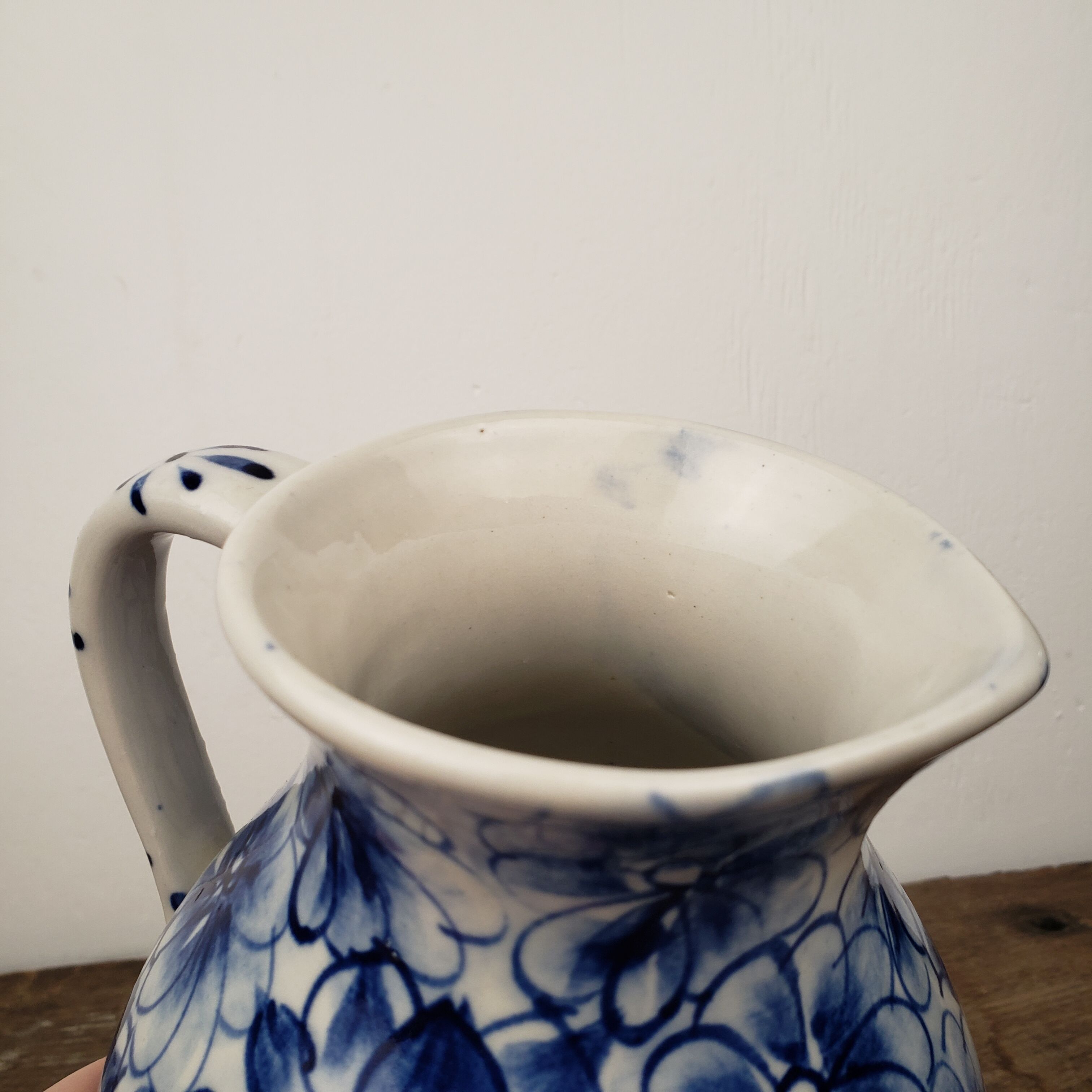 Pichet fleurs bleues