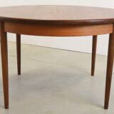 Round G-Plan vintage dining table extendable 'Prestwich'