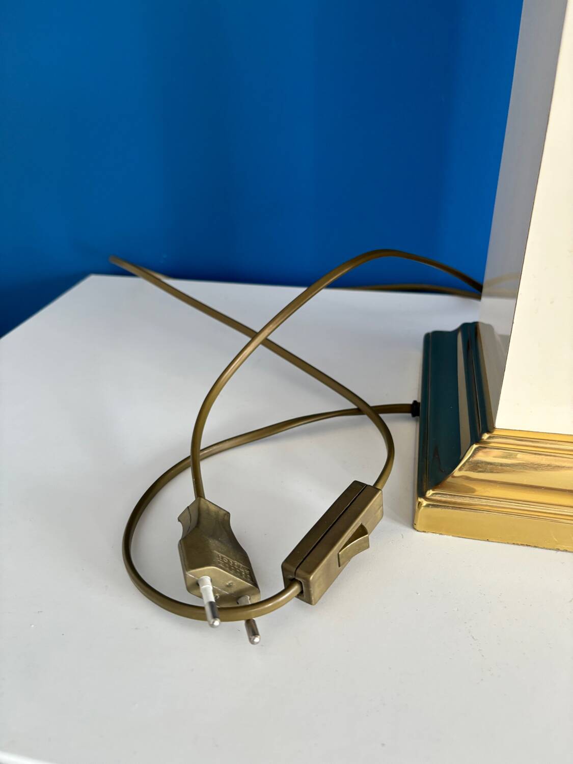 Grande lampe rectangle années 70 doré