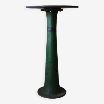 Industrial pedestal table