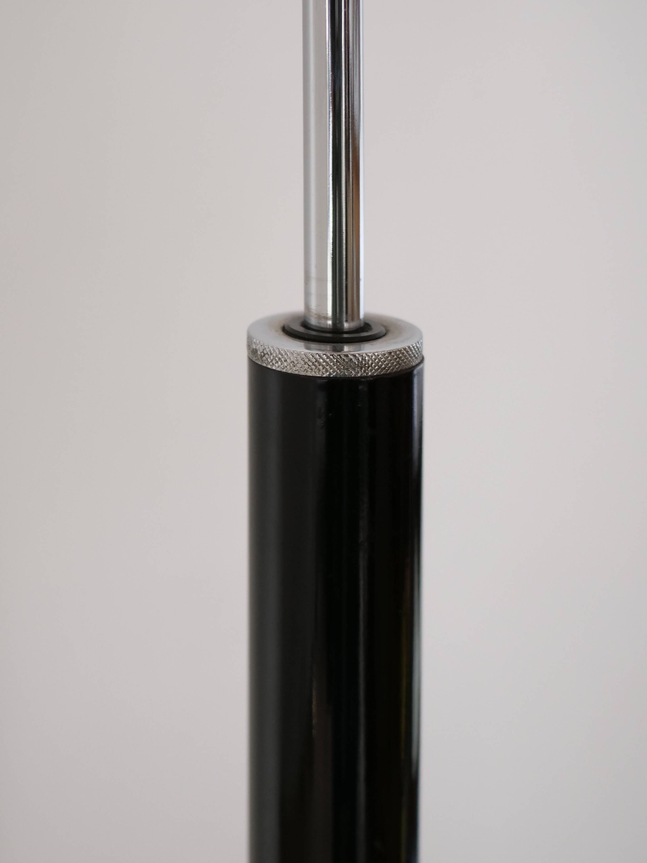 Lampadaire modèle "Coupé" de Joe colombo éditio Oluce circa 1970