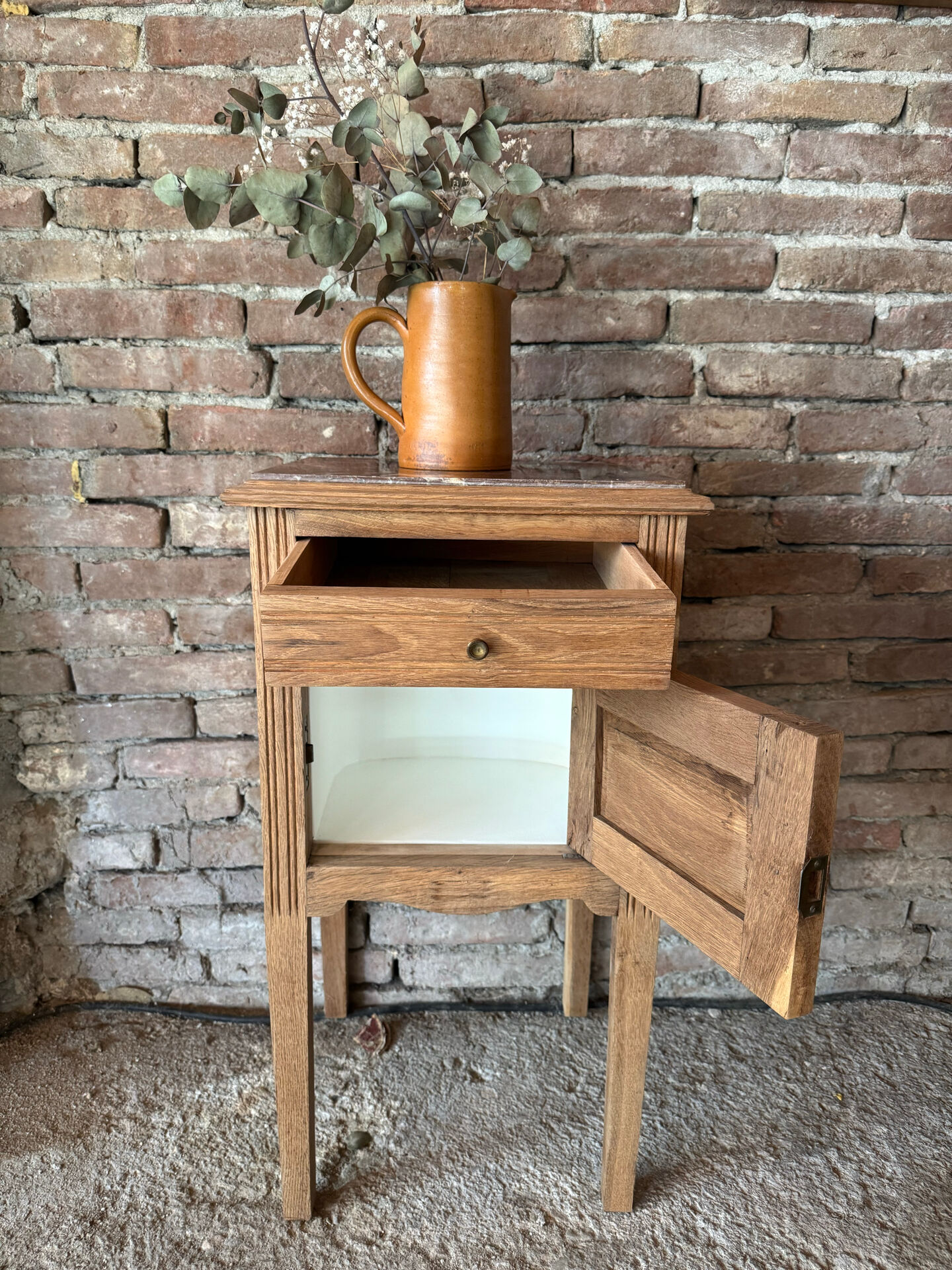 Bedside table/side table