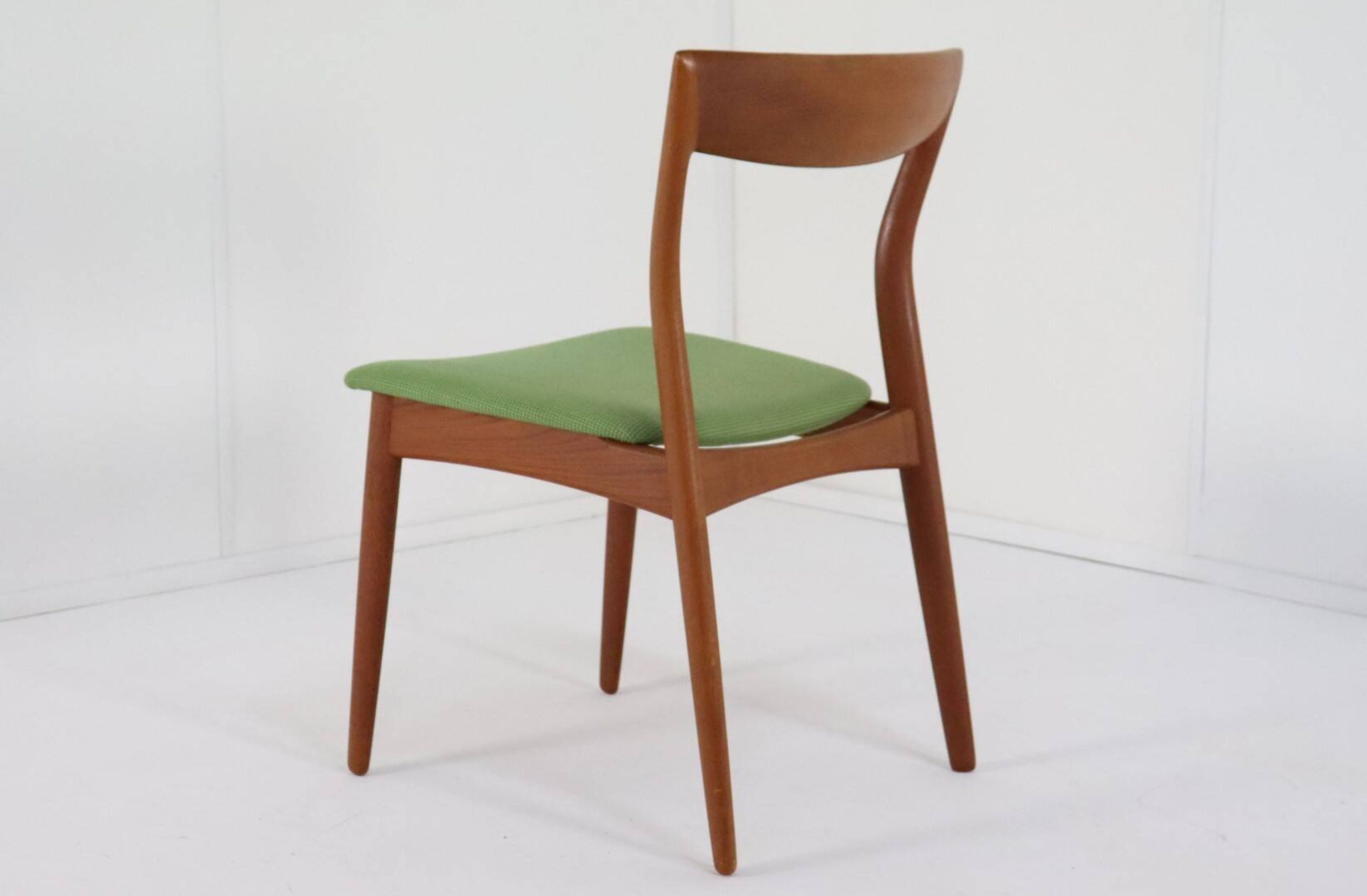 Ensemble de 4 chaises de salle à manger R. Borregaard pour Viborg
